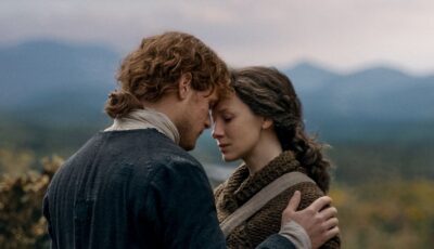 Avant d'être une série, Outlander devait être un film, où Claire allait être incarnée par Katherine Heigl