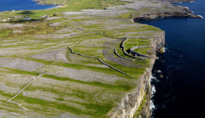 Dun Aengus Fort -  © Chris Hill Photographic 2007 +44(0) 2890 245038