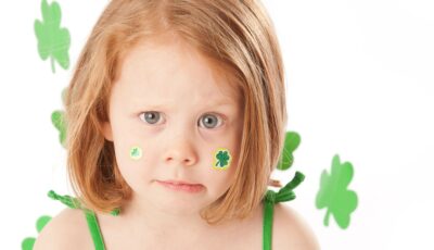 Un enfant lors de la St Patrick - stanfram - Getty Images Signature