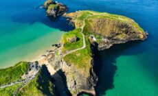 Carrick-a-rede bridge - © MNstudio