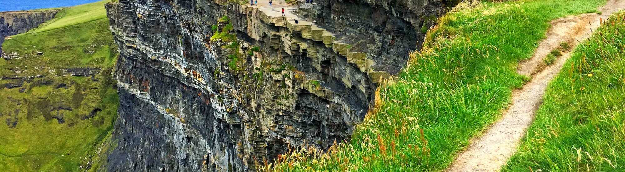 Cliffs of Moher Coastal Walk - © DNY59 - Getty Images Signature