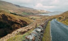 Une route en Irlande - Pexels
