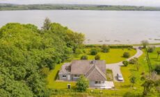 2 BED WATERFRONT PROPERTY - CLOSE TO COURTMACSHERRY