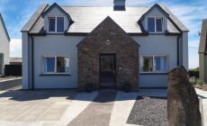 4 bedroomed holiday home close to the beach