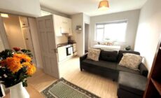 Centrally Located Two Bed Apartment - Sleeps Four