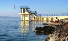 Charming House on Taylors Hill with Free Parking