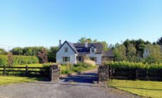 Conveniently located house to enjoy all of Kerry