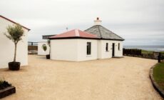 Gate Lodge@White Strand