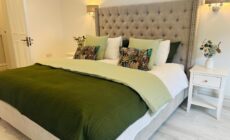 Luxurious 5Star Retreat on Westports Main Street