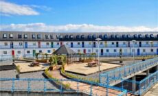 Private Double Bedroom in front of the Galway Port - Guest House