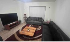 Private single bedroom in beautiful house