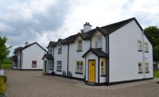 Riverbank Cottages