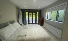 Self Contained Double Ensuite Room with private sitting room
