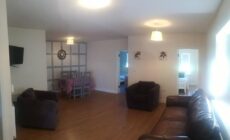 Spacious and warm 2 bedroom apartment sleeps up to 5