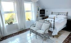 Stunning apartment set in private native woodland