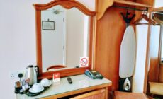 Thirteen On The Green – Eyre Square