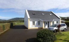 Three Sisters Holiday Home - 7km to Dingle