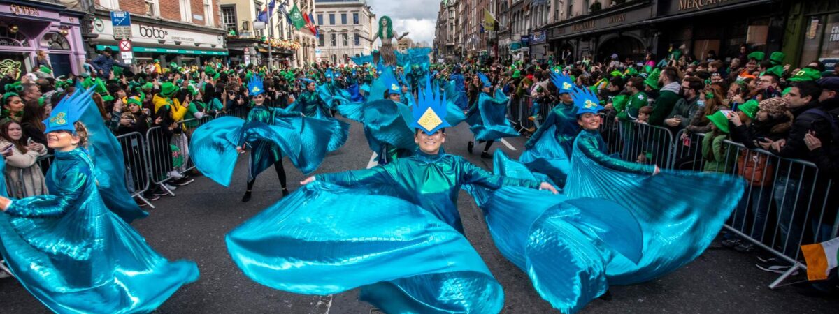 Grande Parade de Dublin - Allen Kiely for St Patricks Festival