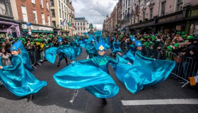 Grande Parade de Dublin - Allen Kiely for St Patricks Festival