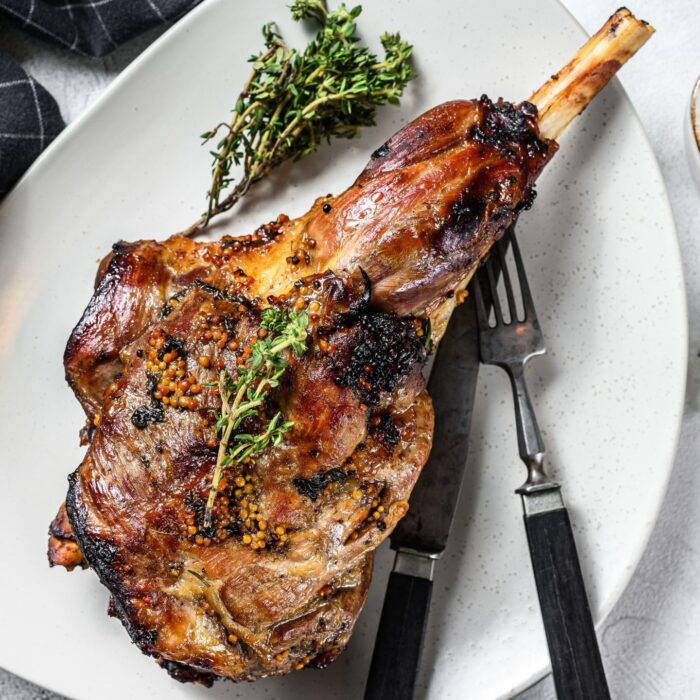 Un Roast leg of Lamb - vladimir-mironov - Canva Pro